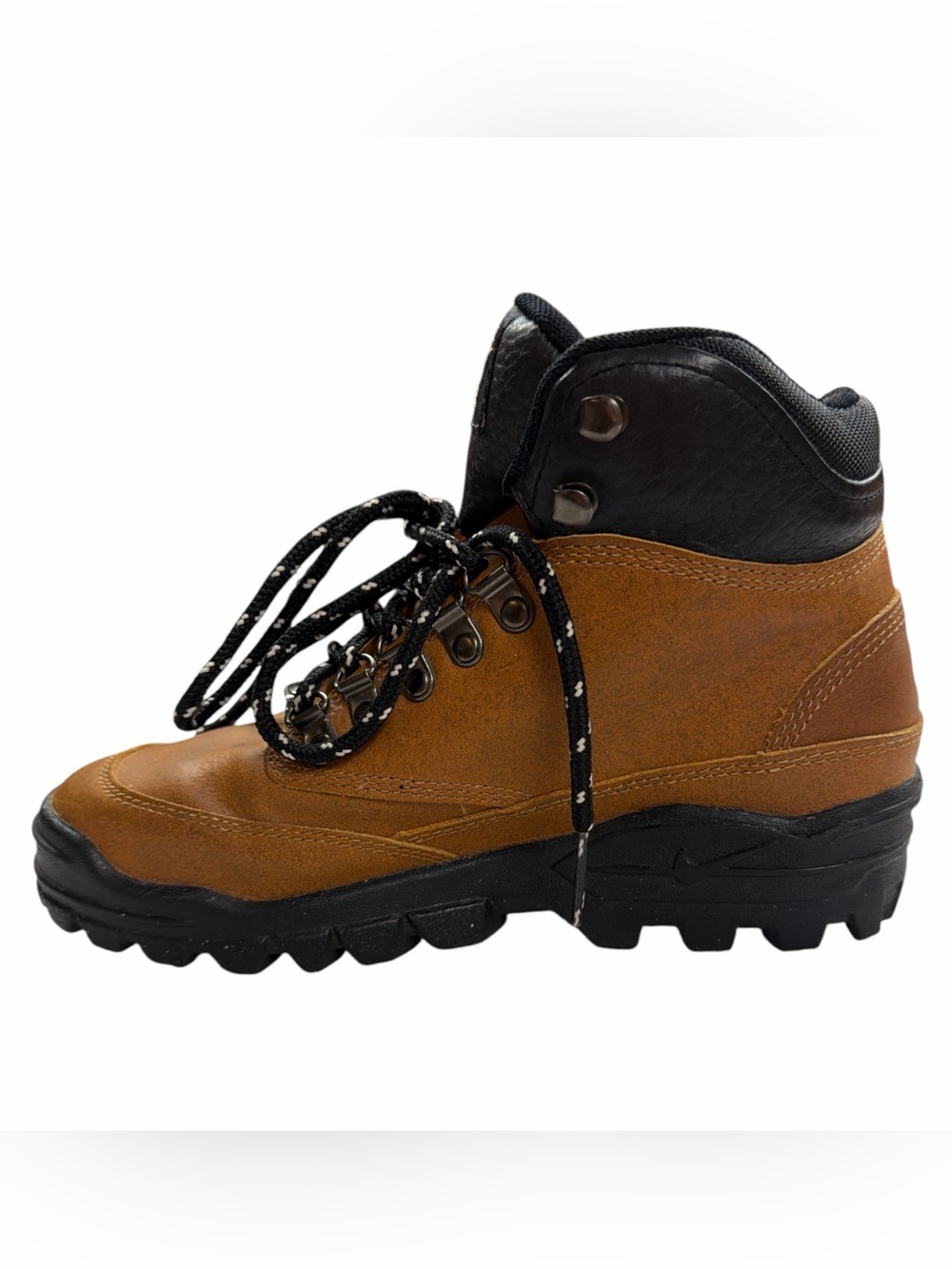 Vintage 1995 Nike Air ACG Tumalo II Leather Hiking Boots Women’s Size 6